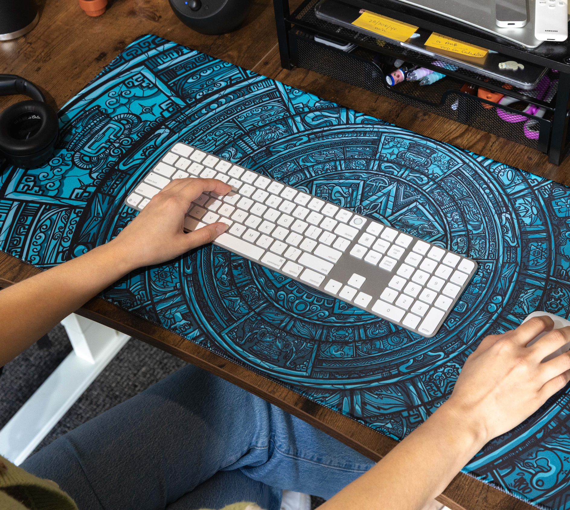 Wobble World Desk Pad